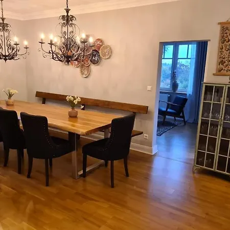 Gruppenhaus Mit Grillkota Fuer 16 Personen In Hahnenklee Γκόσλαρ