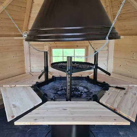 Gruppenhaus Mit Grillkota Fuer 16 Personen In Hahnenklee Γκόσλαρ