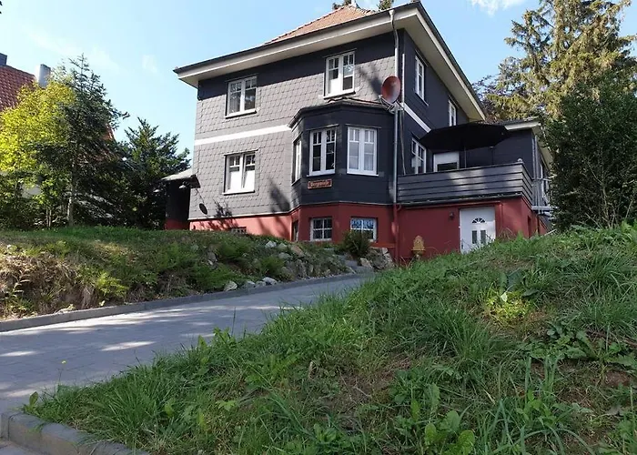 Gruppenhaus Mit Grillkota Fuer 16 Personen In Hahnenklee *