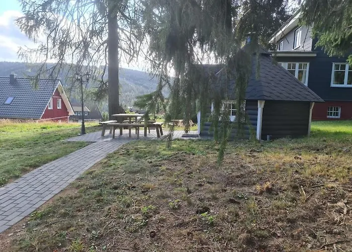Gruppenhaus Mit Grillkota Fuer 16 Personen In Hahnenklee 度假居 *